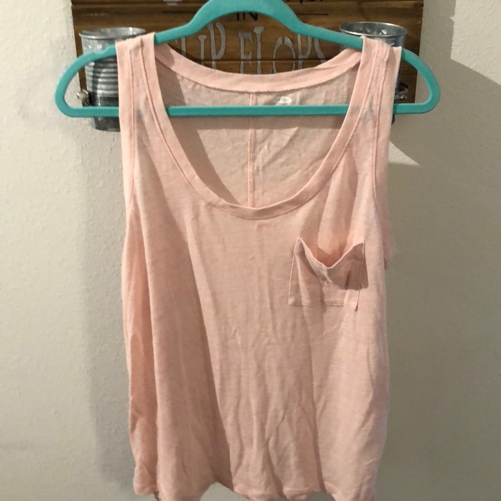 Old Navy Boyfriend cut tank top women’s (M)